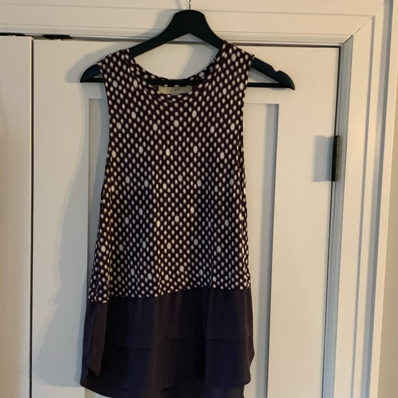 Loft mixed-media sleeveless blouse. Medium - Picture 3 of 4